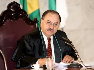 ARTAGAO DE MATOS LEAO